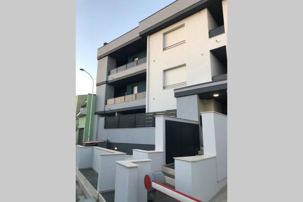 Nuovo Elegante,curato Nei Dettagli Apartment